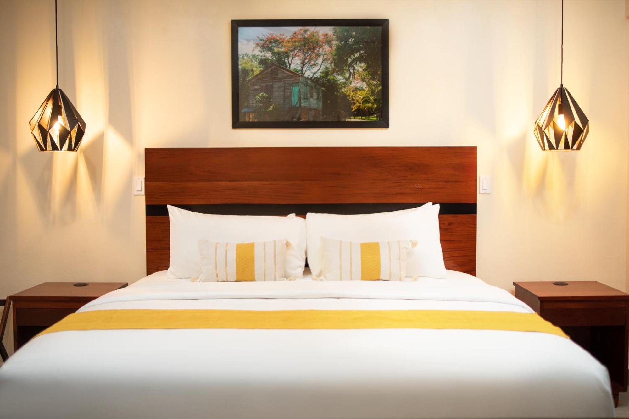 The West House Boutique Hotel San Ignacio Esterno foto