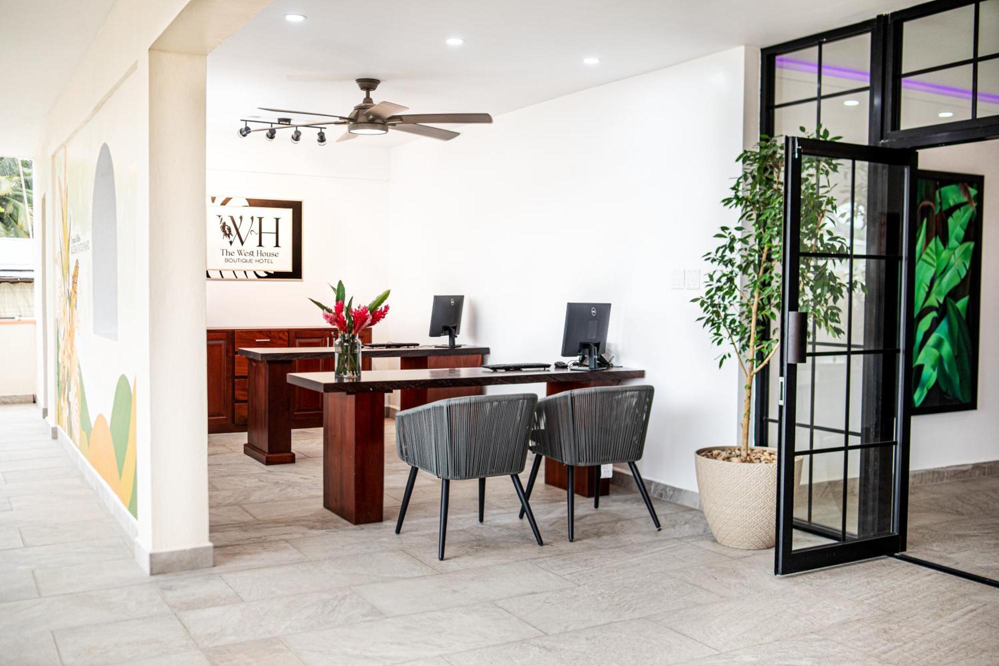The West House Boutique Hotel San Ignacio Esterno foto