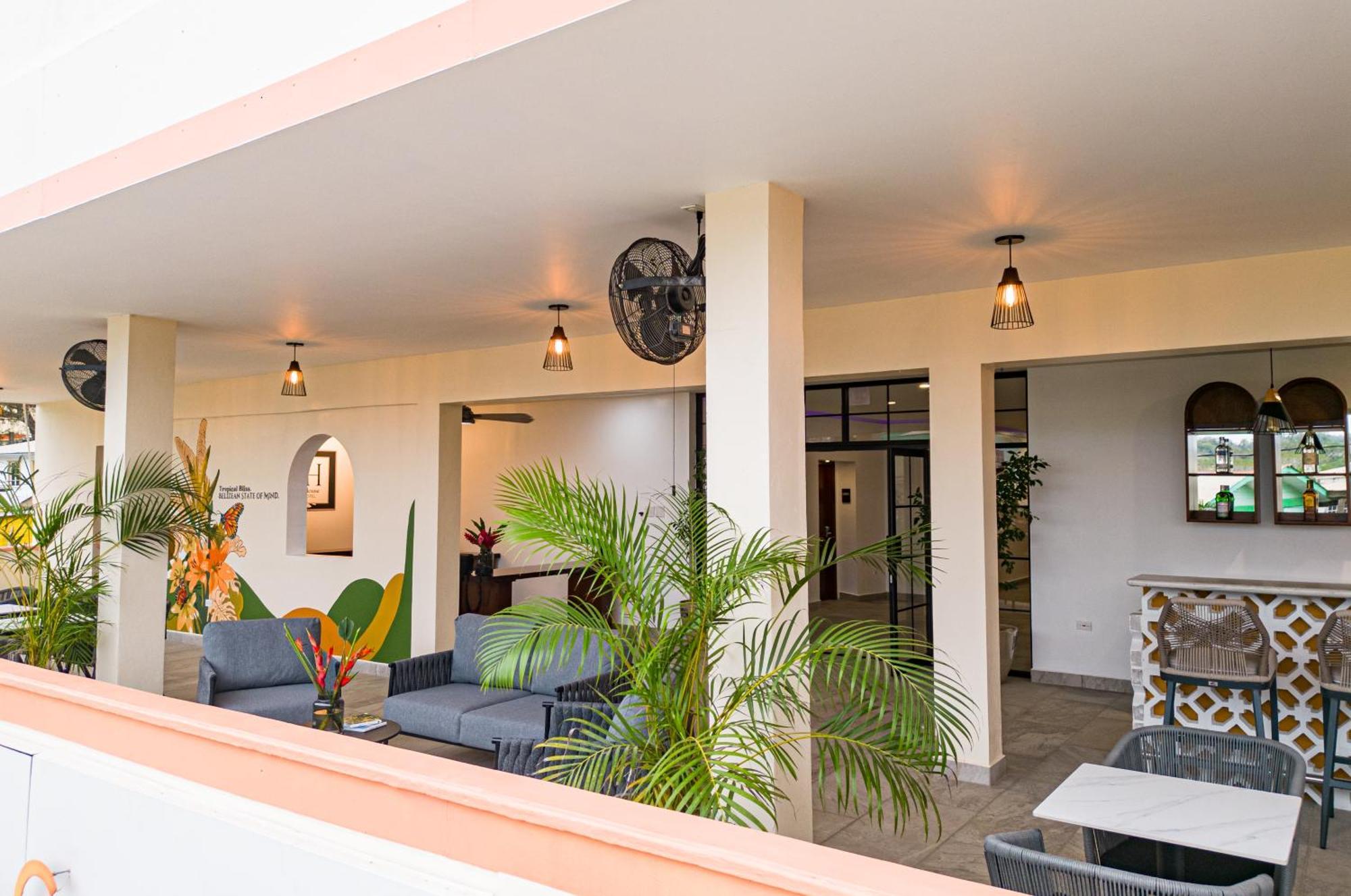 The West House Boutique Hotel San Ignacio Esterno foto